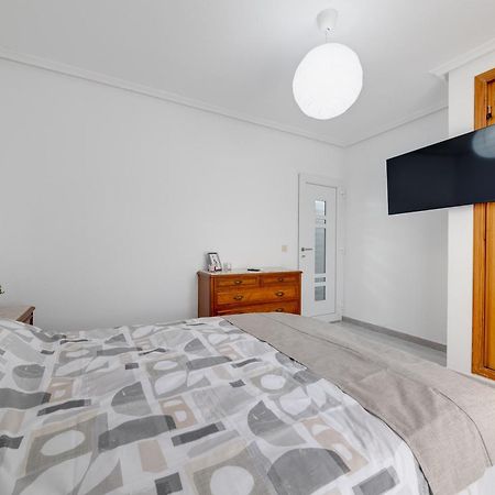 Cosy Apartment Near The Sea Torrevieja Bagian luar foto