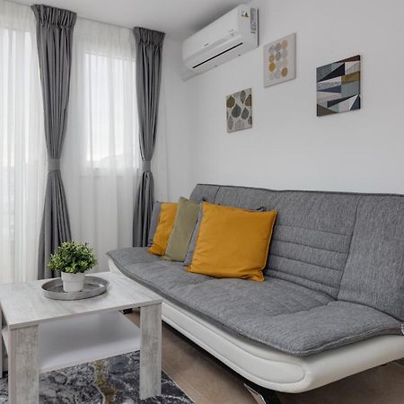 Cosy Apartment Near The Sea Torrevieja Bagian luar foto