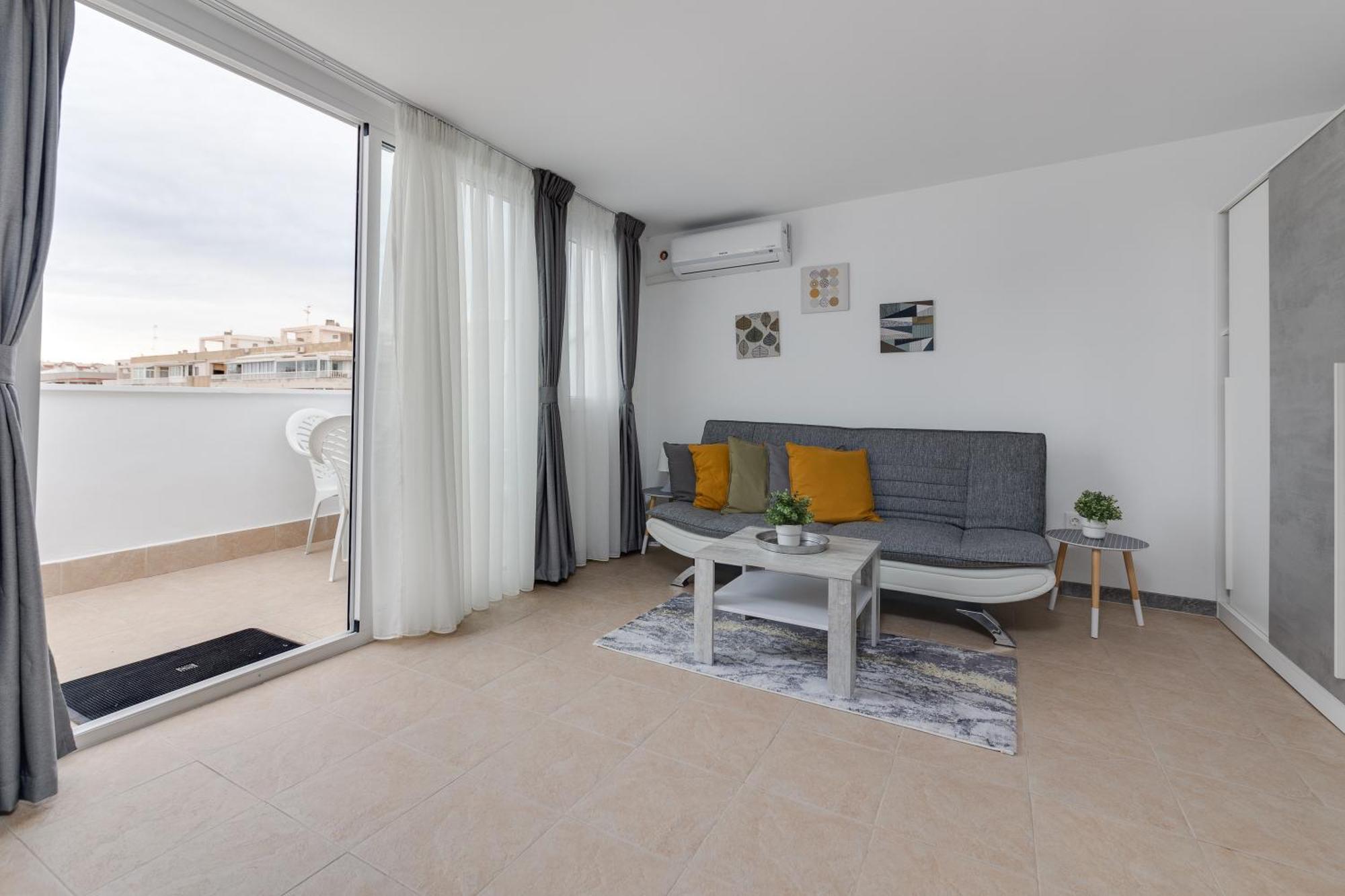 Cosy Apartment Near The Sea Torrevieja Bagian luar foto