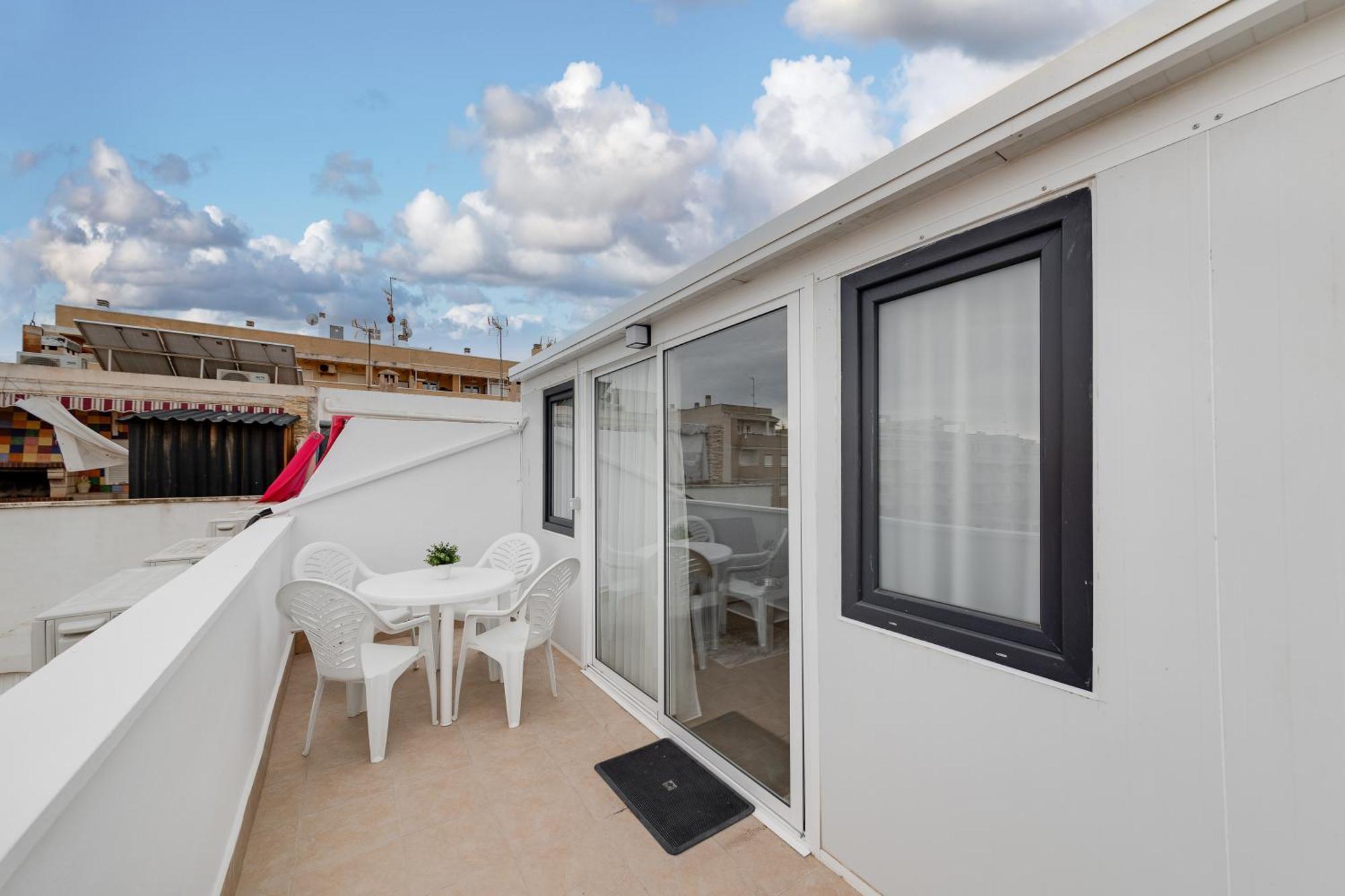 Cosy Apartment Near The Sea Torrevieja Bagian luar foto
