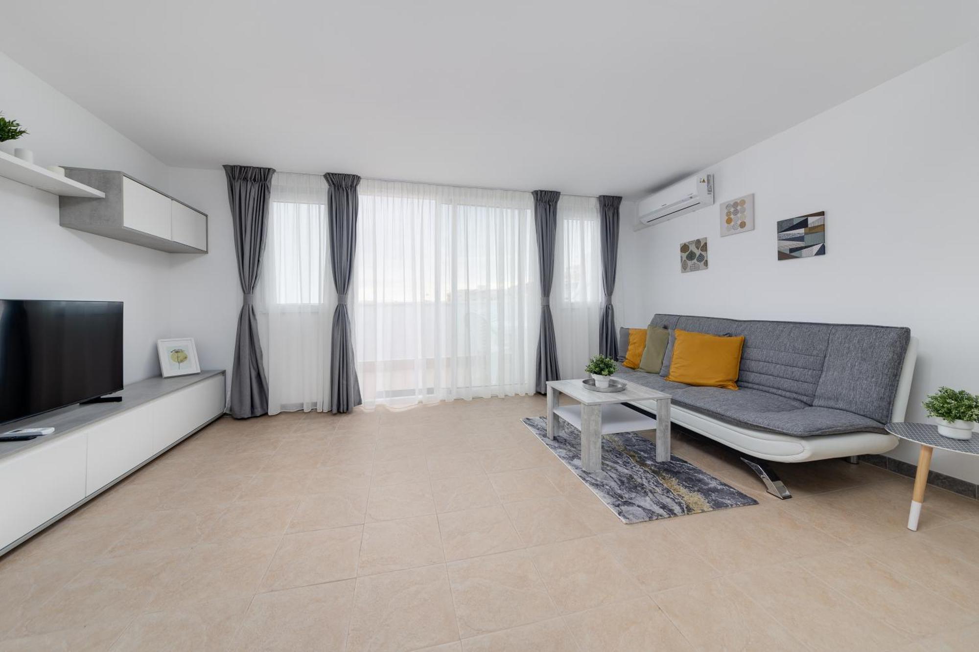 Cosy Apartment Near The Sea Torrevieja Bagian luar foto