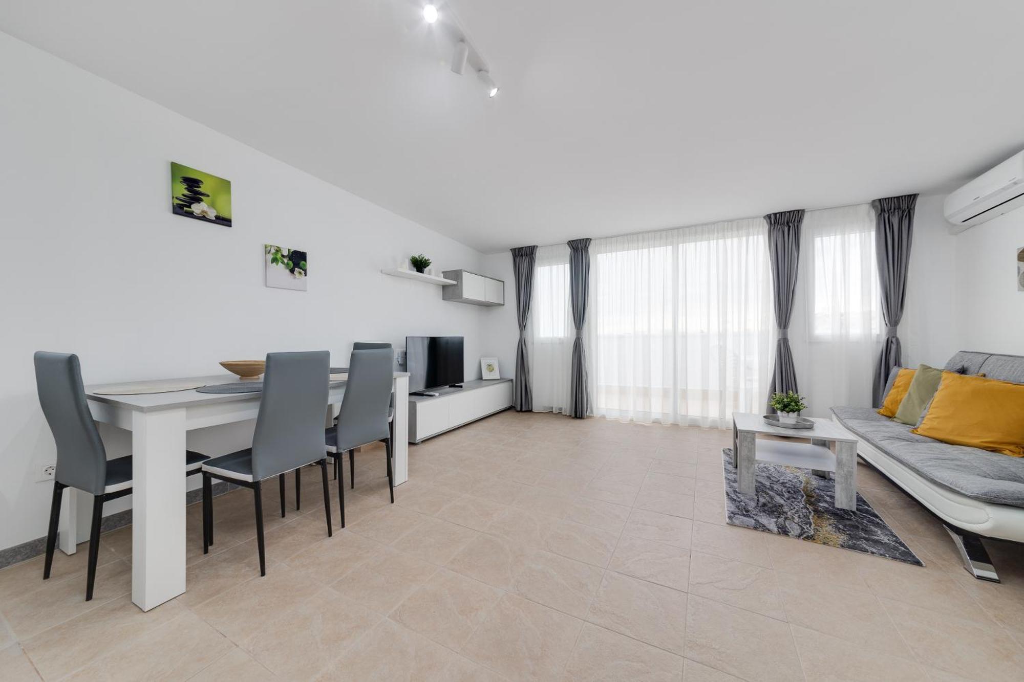 Cosy Apartment Near The Sea Torrevieja Bagian luar foto