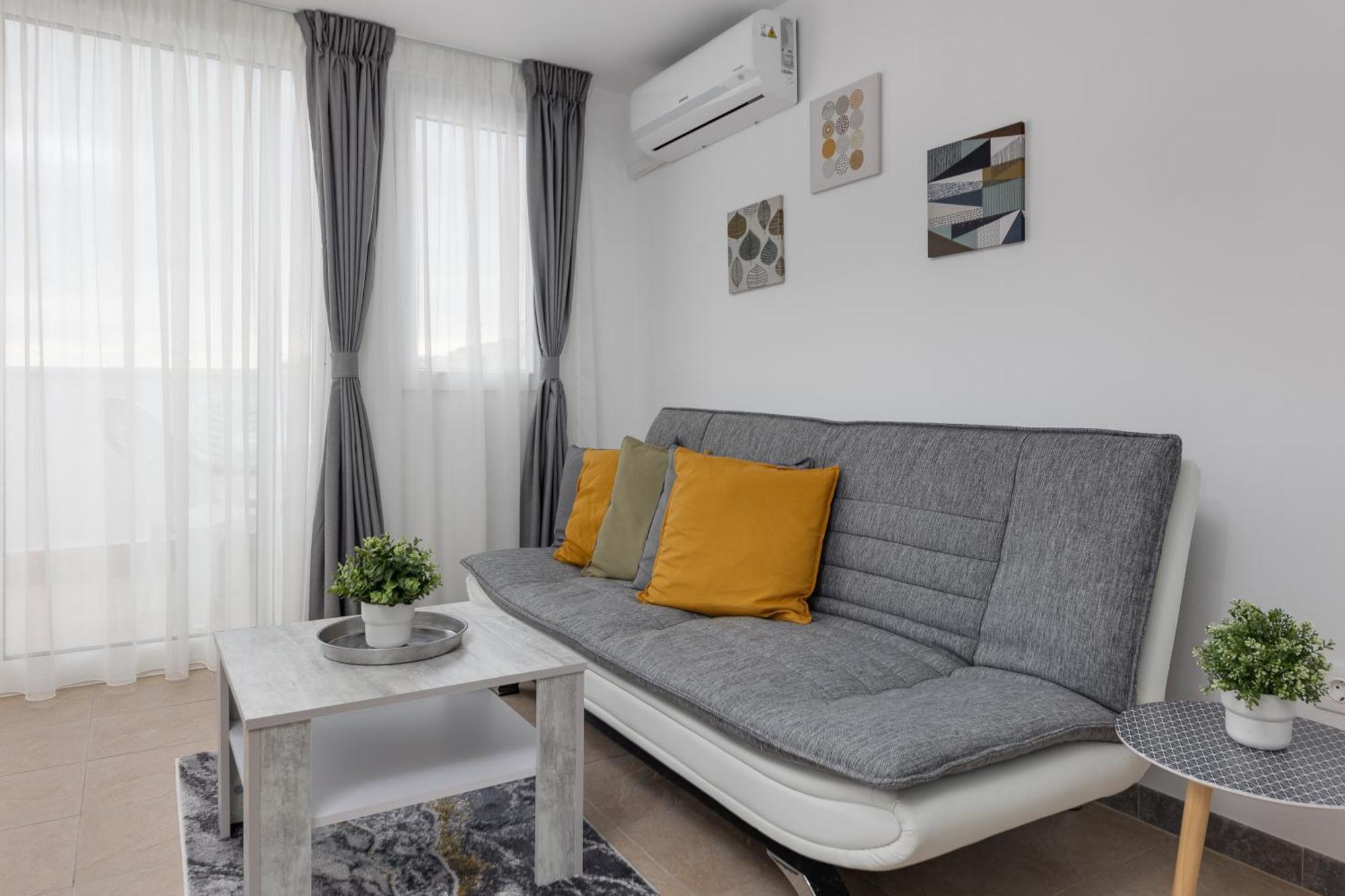 Cosy Apartment Near The Sea Torrevieja Bagian luar foto